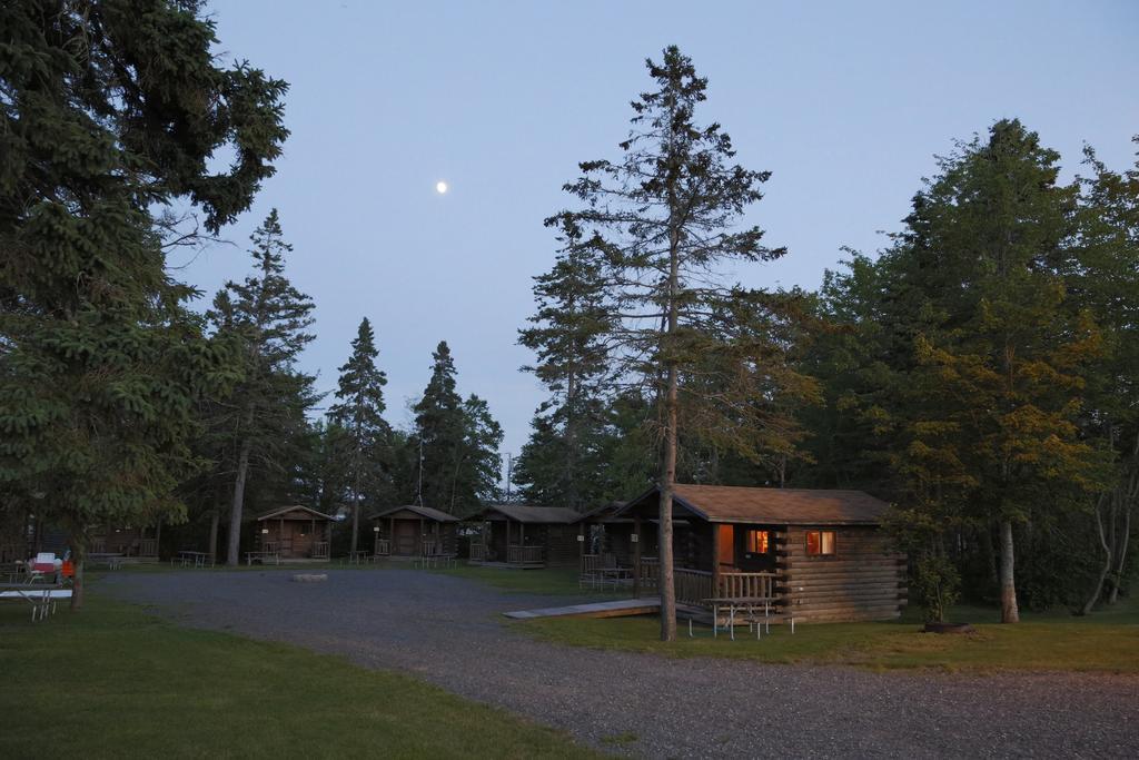 Narrows Too Camping Resort Cabin 1 Trenton Exteriér fotografie